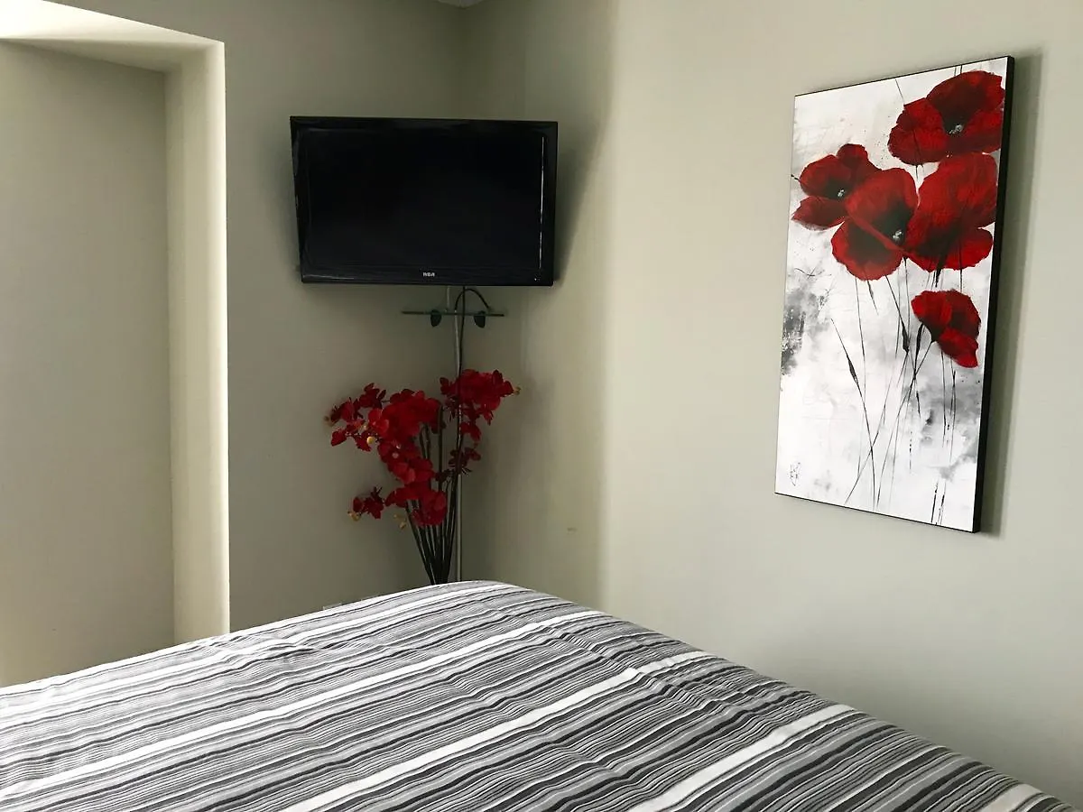Apartment Executive High Rise Condo Toronto